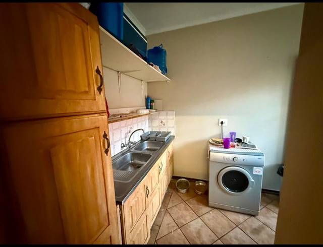 3 BEDROOM HOUSE FOR SALE IN VANDERBIJLPARK SE 3